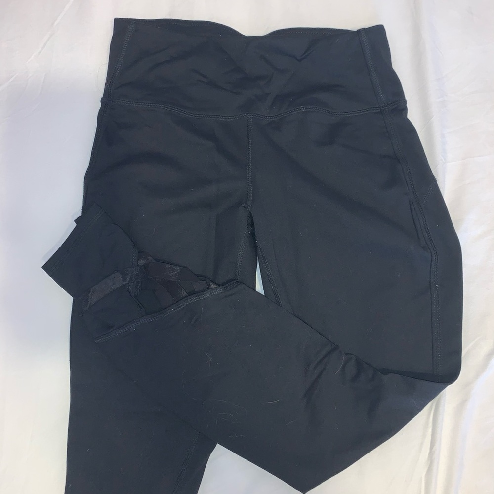 Black leggings